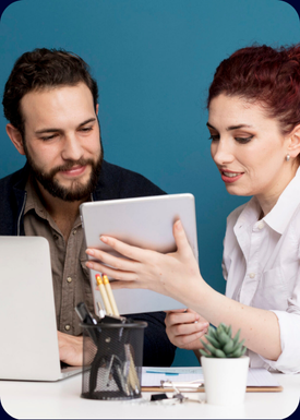 man and woman with tablet during professional coaching session for Crypto Asset Management or Individual Crypto Coaching